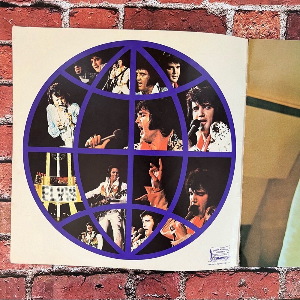 Vintage Elvis Presley Special TV Edition Photo Album, 16 Color Photos - Picture 6 of 8